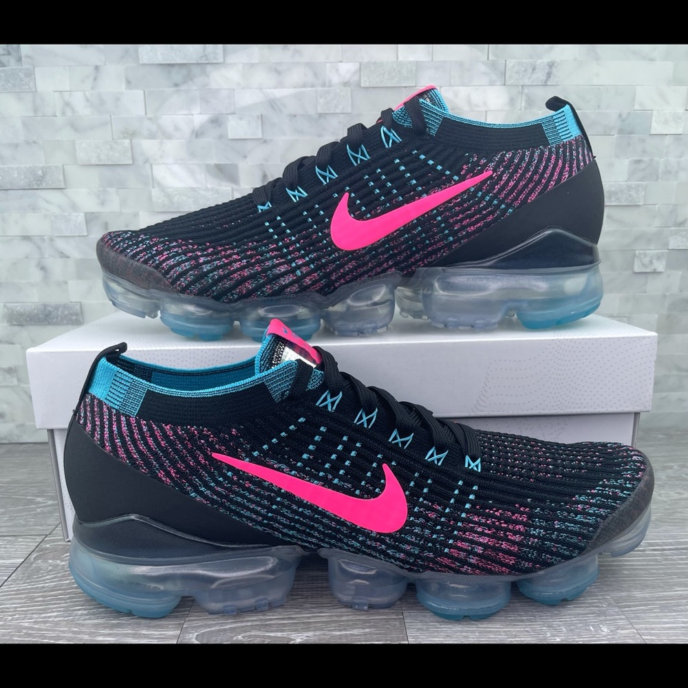 Wmns Nike Air VaporMax FlyKnit ‘Black Hyper Blue’